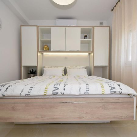 Apartment Matanovi Dvori-1 By Interhome Vir Exterior photo