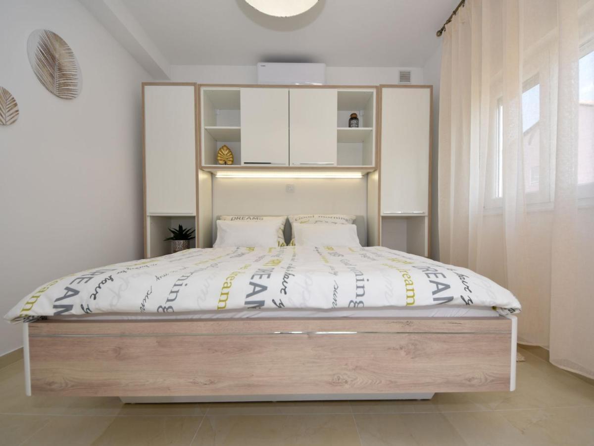 Apartment Matanovi Dvori-1 By Interhome Vir Exterior photo